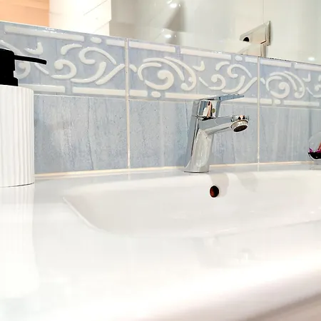D4: Design & Relax In The *